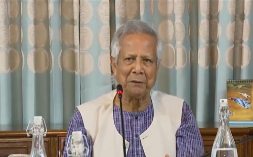 ড. মুহাম্মদ ইউনূস: জুলাই অভ্যুত্থানে আত্মত্যাগকারীদের স্মরণ ও বিশৃঙ্খলার বিরুদ্ধে কঠোর পদক্ষেপ