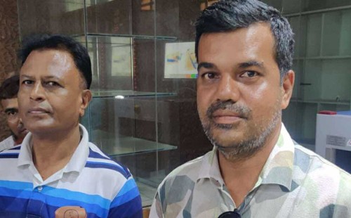 সুপ্রিম কোর্টে অস্ত্রসহ প্রবেশ, একই দিনে প্রশাসনিক ভাঙনের স্বীকৃতি