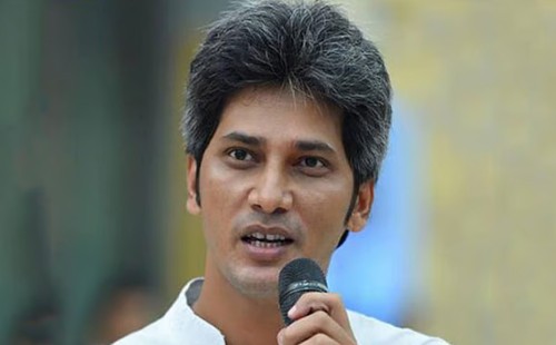 সাকির হুঁশিয়ারি: নিজেদের বদলাতে না পারলে আর প্রাসঙ্গিক থাকবে না