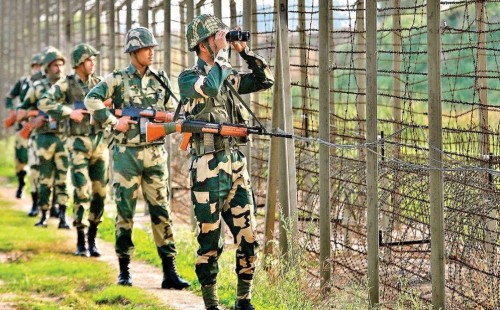 ভারতে বিএসএফের হাতে আটক শেখ হাসিনার ঘনিষ্ঠ পুলিশ কর্মকর্তা আরিফুজ্জামান