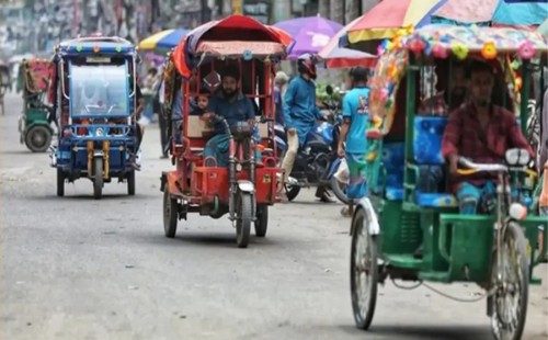 অজ্ঞান পার্টির নতুন টার্গেট এখন অটোরিকশা চালক, সতর্কতার পরামর্শ পুলিশের